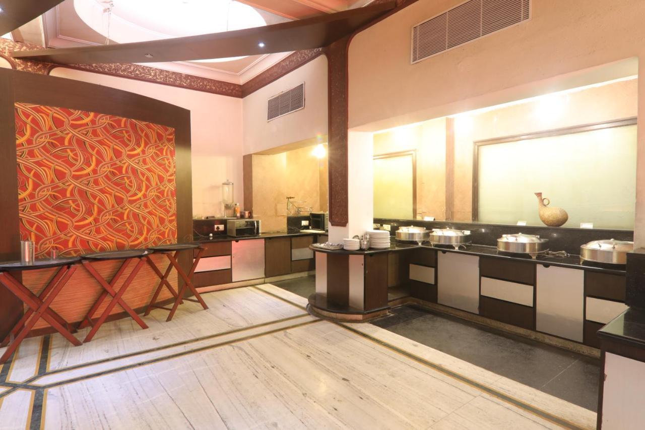 Hotel Mohan Lucknow Extérieur photo