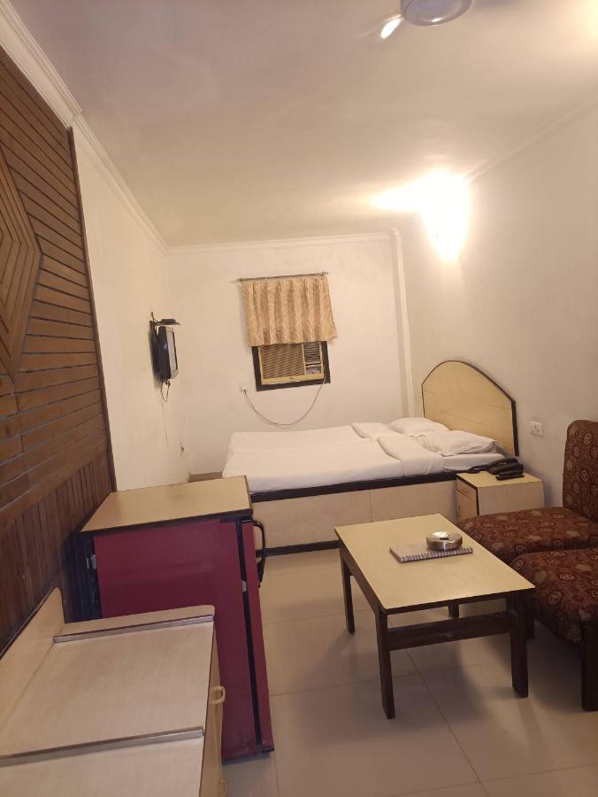 Hotel Mohan Lucknow Extérieur photo